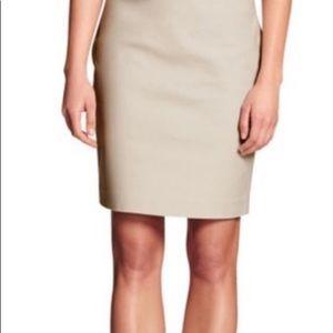 Banana Republic Pencil Skirt khaki Size 6